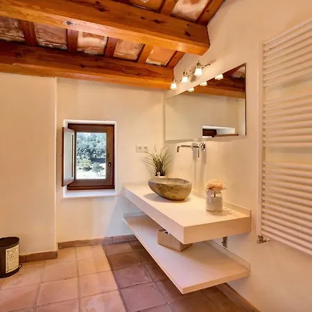 Villa Masia Can Colomer